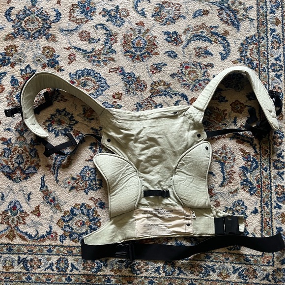 HappyBaby Revolution Carrier forward facing in seafoam - Picture 3 of 3